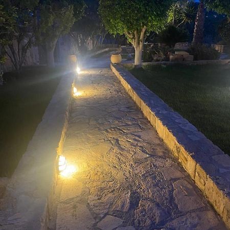 Pistachio Guesthouse, Παραδοσιακός Ξενώνας Vathi  Экстерьер фото