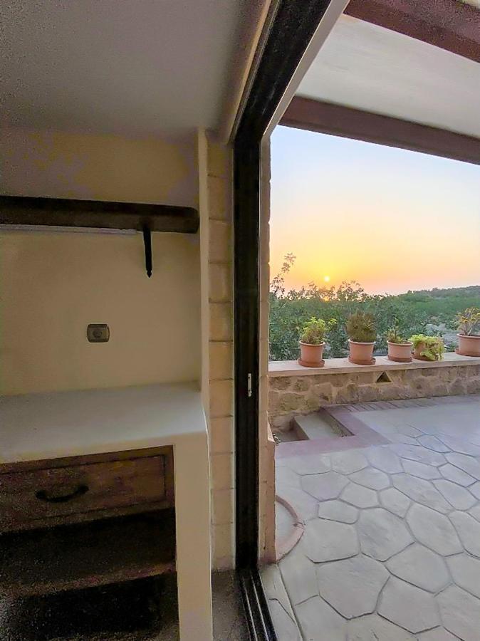 Pistachio Guesthouse, Παραδοσιακός Ξενώνας Vathi  Экстерьер фото