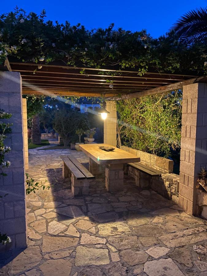 Pistachio Guesthouse, Παραδοσιακός Ξενώνας Vathi  Экстерьер фото